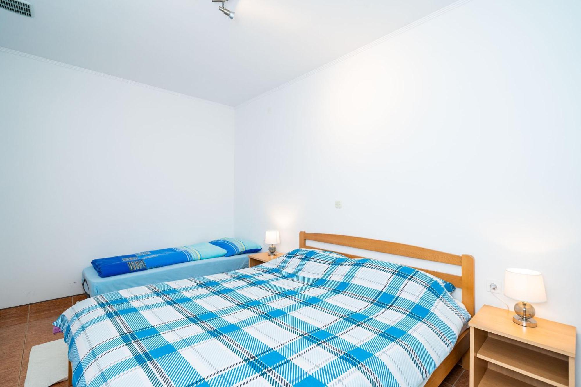 Apartments By The Sea Zuljana, Peljesac - 10233 Стая снимка
